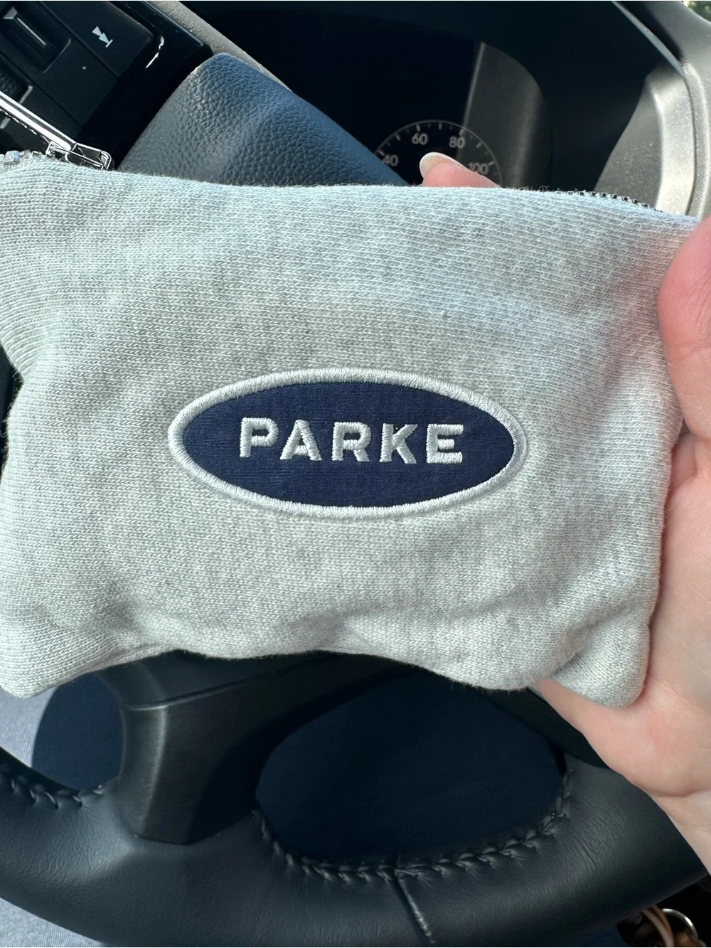 Parke orange claw